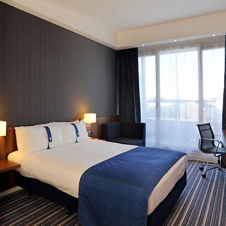Holiday Inn Express Crewe Habitación foto