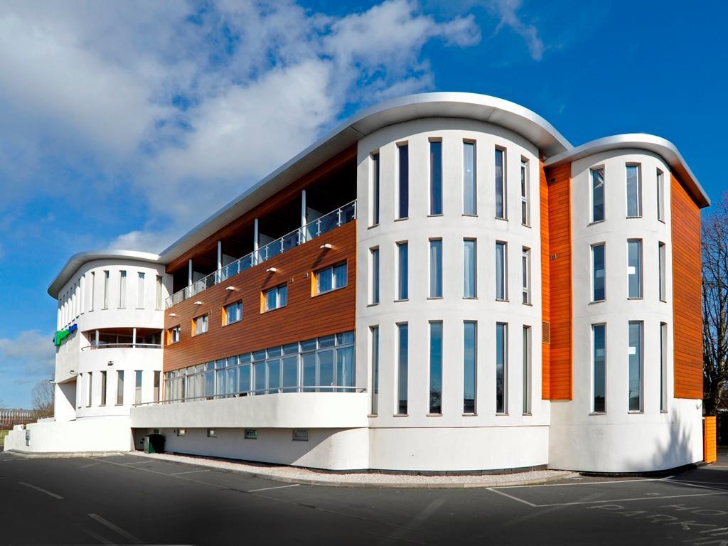 Holiday Inn Express Crewe Exterior foto