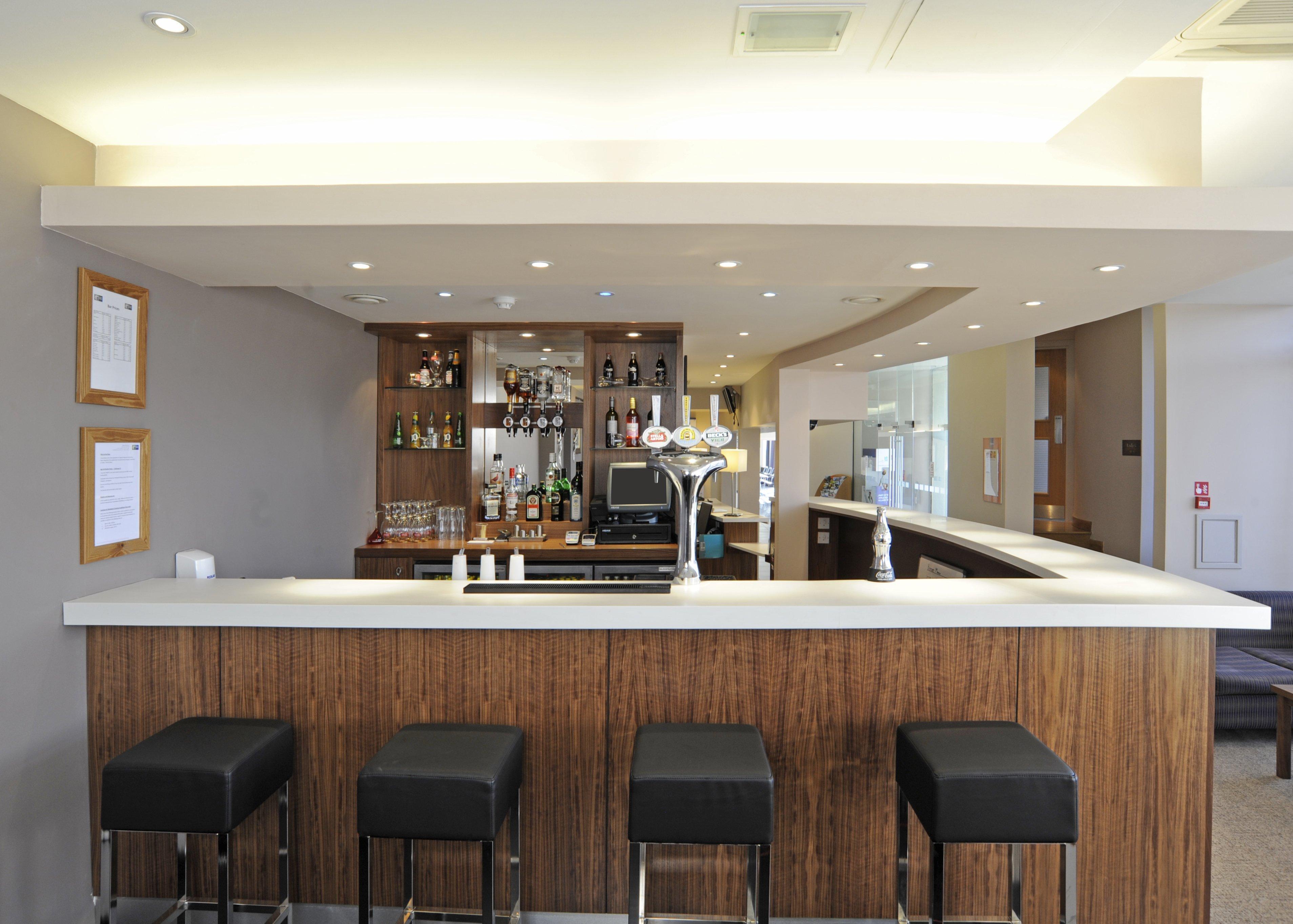 Holiday Inn Express Crewe Exterior foto